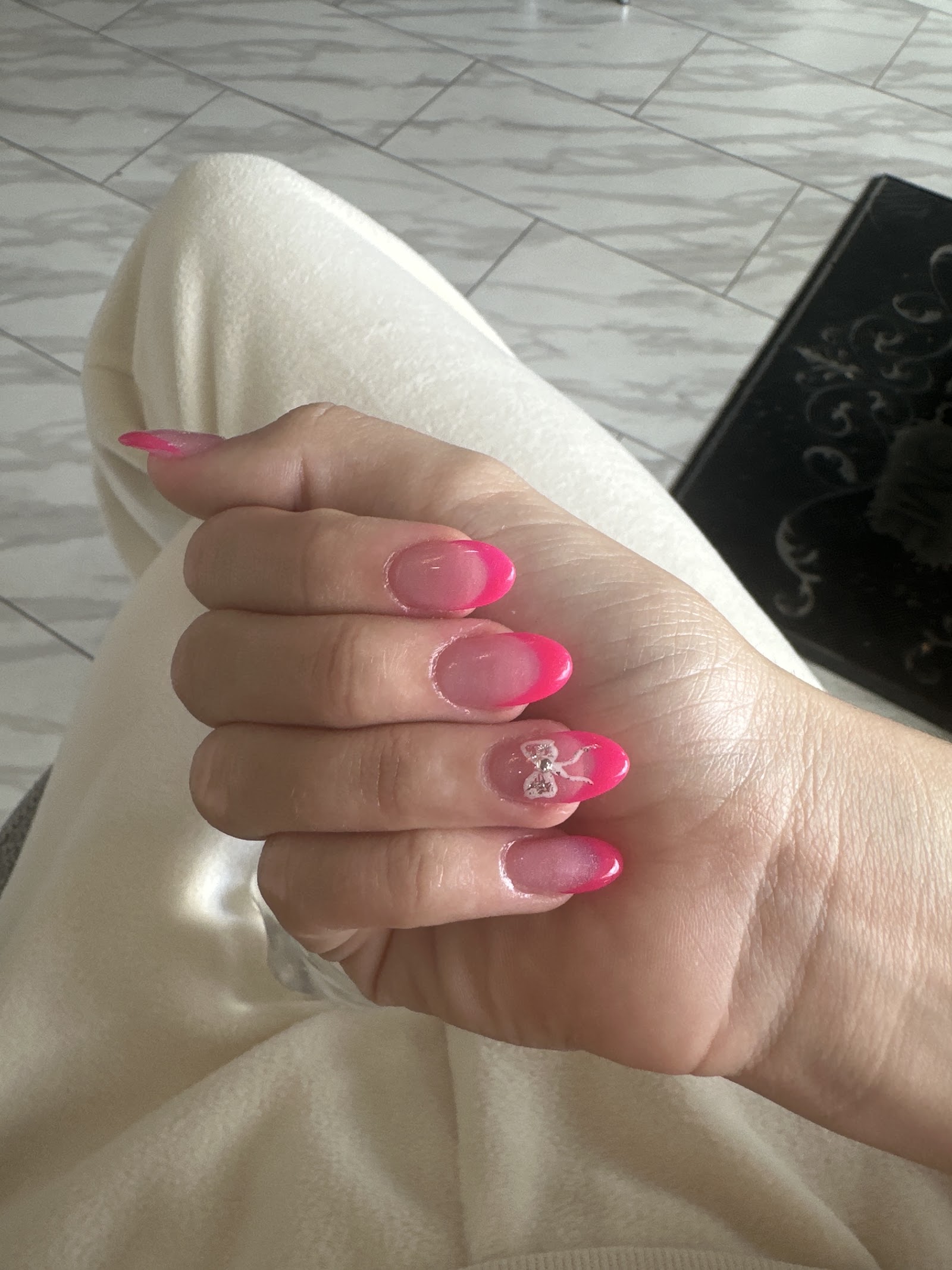 Artzy Nails nail photo 5