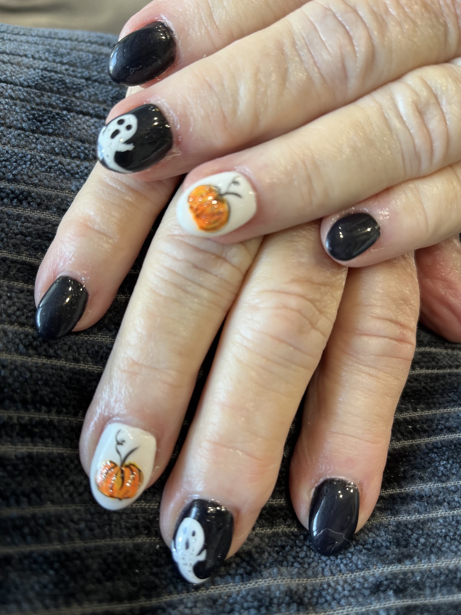 Artzy Nails nail photo 8